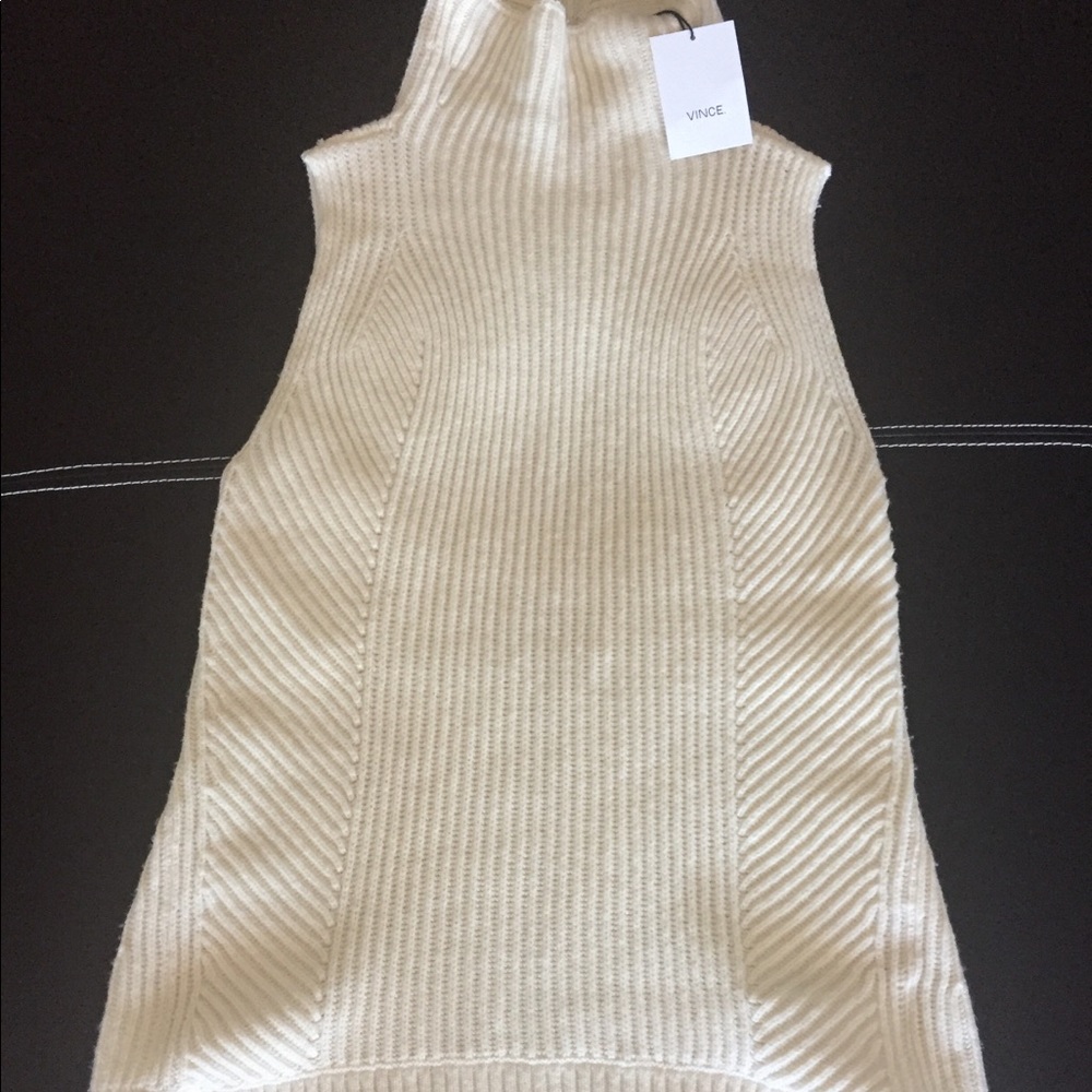 Vince NWT Cashmere sweater vest