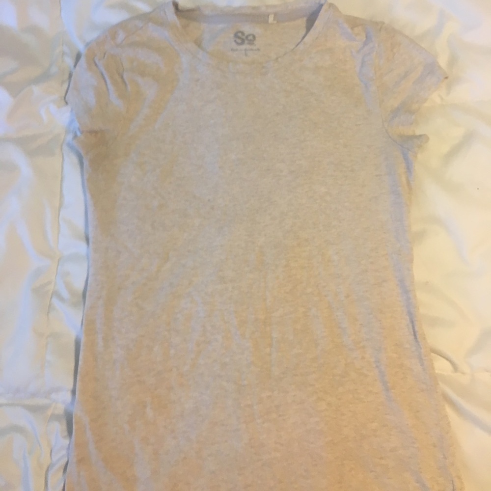 Fitted TEE SIZE SMALL 3 for $15