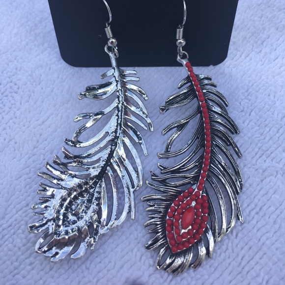Feather Earrings - Picture 3 of 4