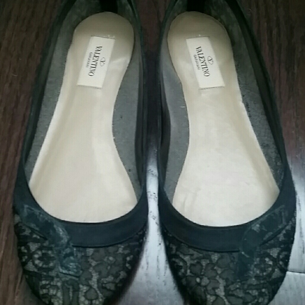 Authentic Valentino Black Lace Flats