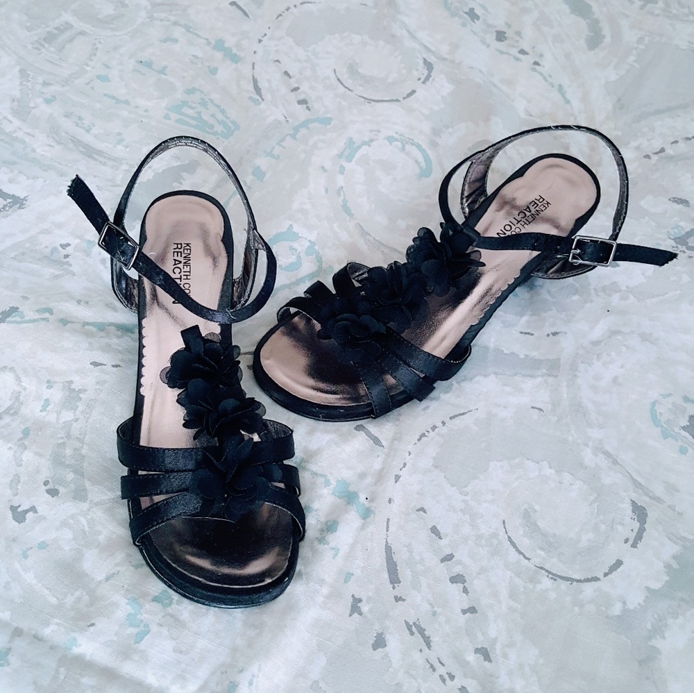 Girls Kenneth Cole Reaction Dress Shoe, Sz. 4M