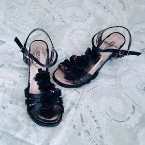 Girls Kenneth Cole Reaction Dress Shoe, Sz. 4M