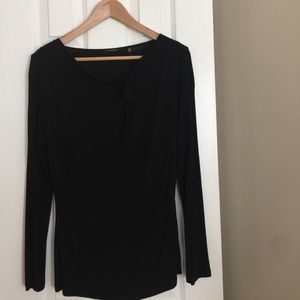 Tahari top