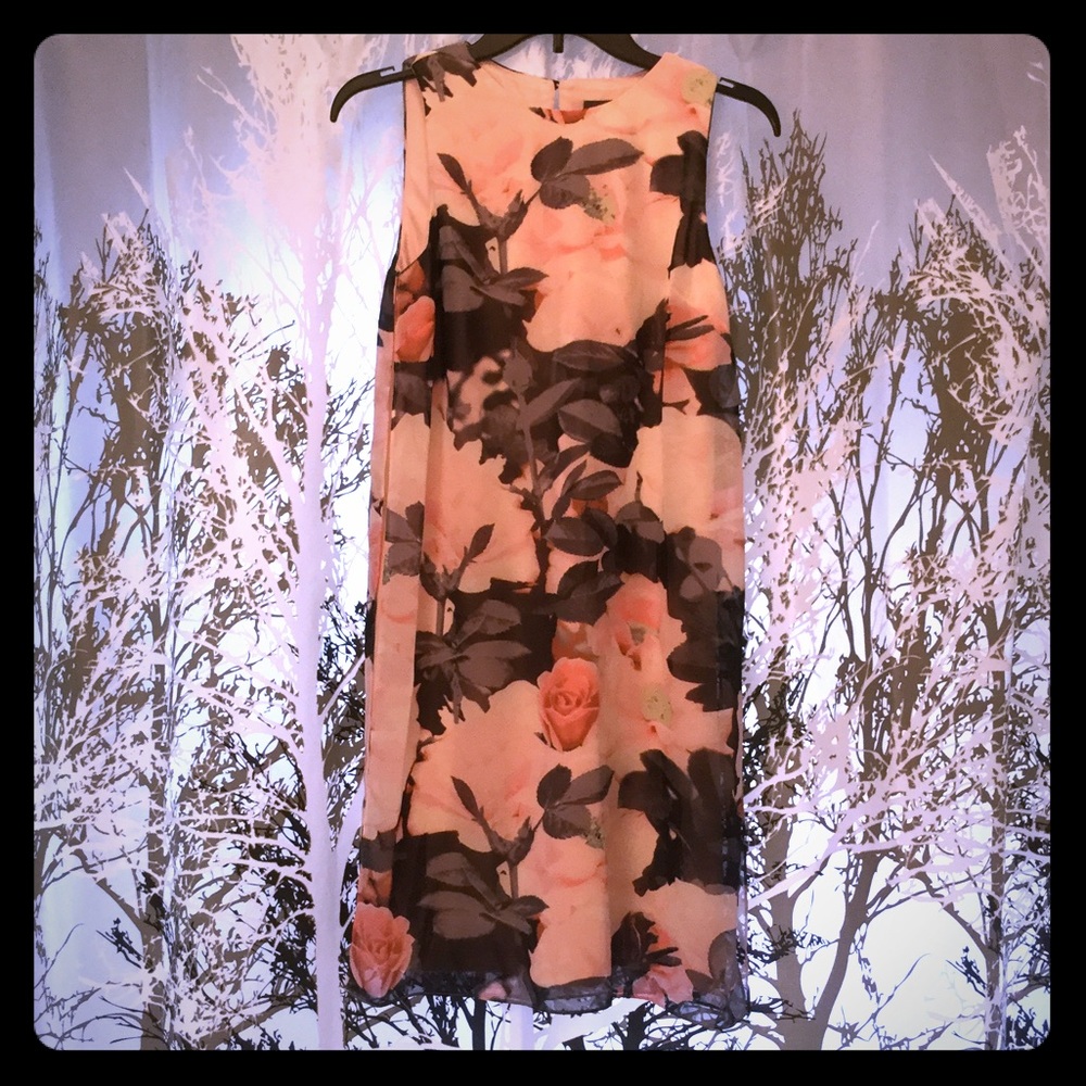 Vince Camuto pink floral pattern dress
