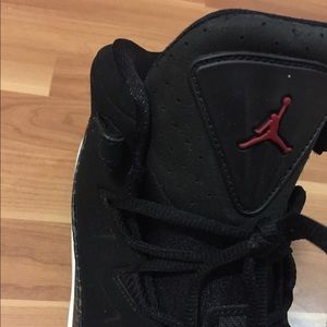 Black\animal print Jordan's size 13