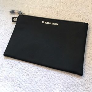 Women’s VS Wristlet