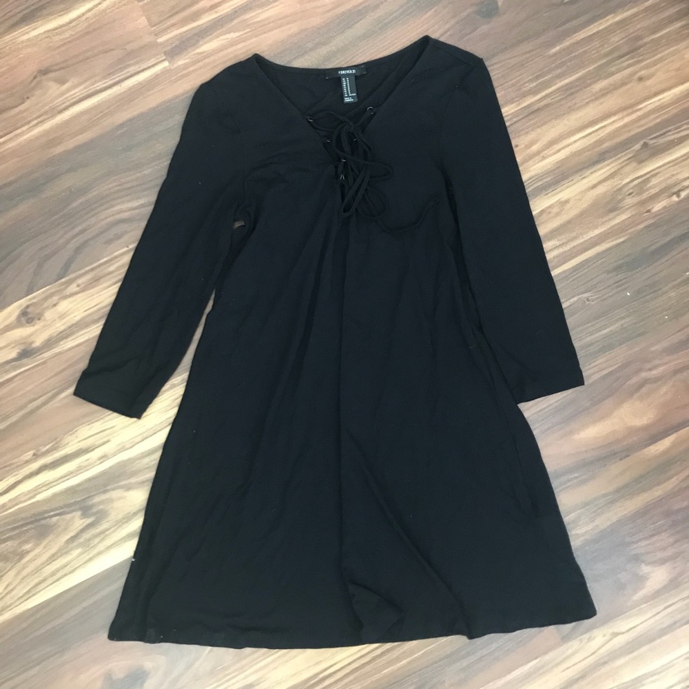 Forever 21 Lace-Up Front Mid Sleeve Dress