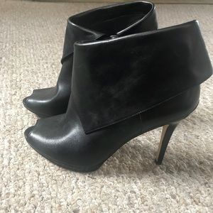 Micheal Kors Open Toe booties