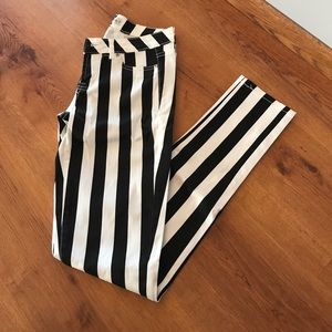 Black & White Miley Skinny Cielo Jeans