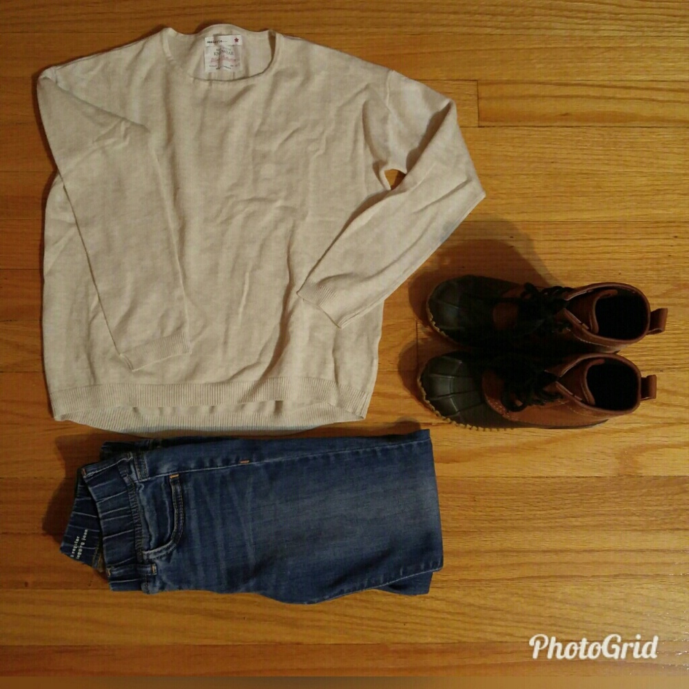 girl's Zara sweater