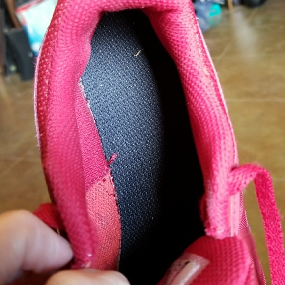 boys Nike shoes - Picture 3 of 5