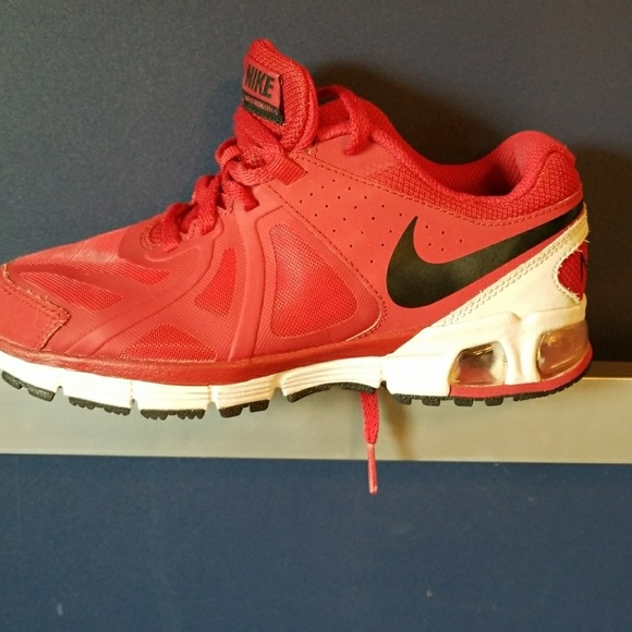 boys Nike shoes - Picture 4 of 5