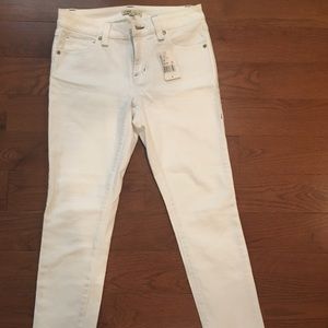 Cabi brand white jeans. New with tags on!