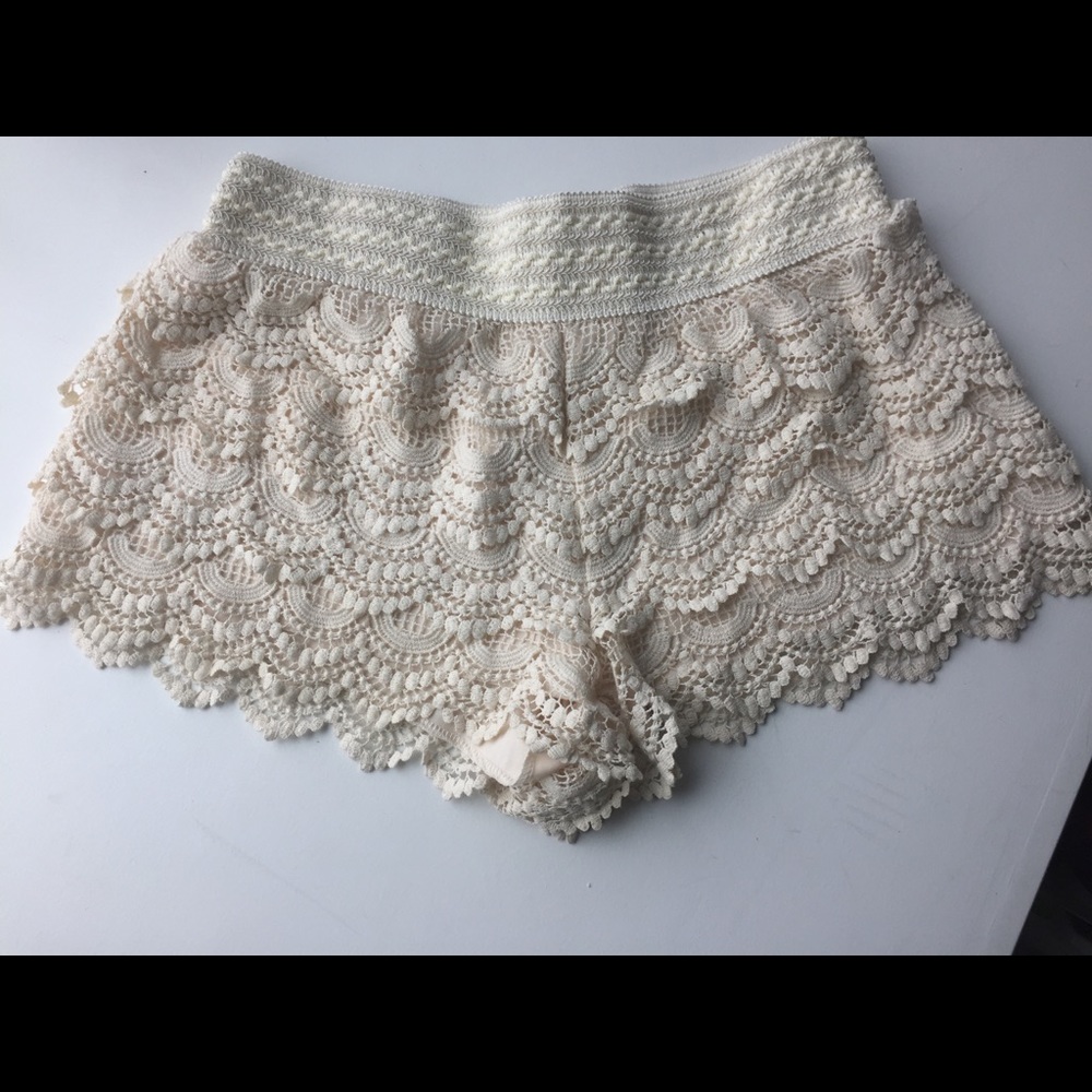 Jolt Crochet shorts
