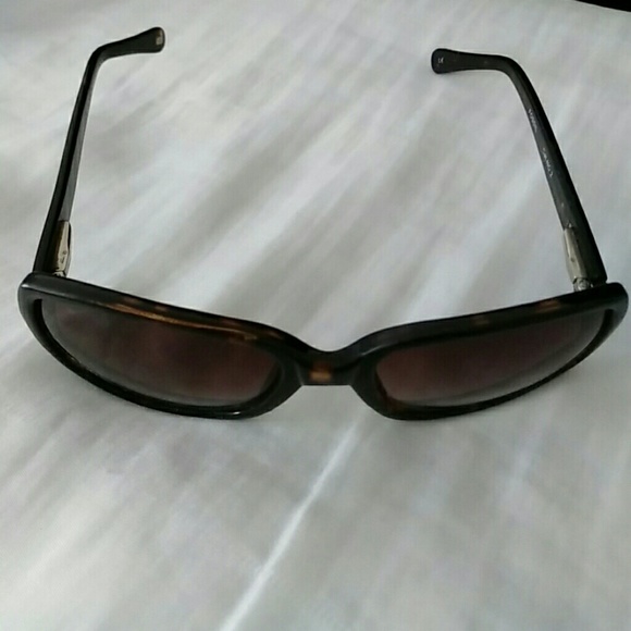 Women\'s Fossil Sunglasses - gently preloved