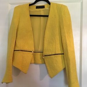 Yellow Zara cropped blazer