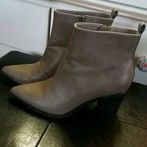 Pointed Toe Fall Booties in Taupe