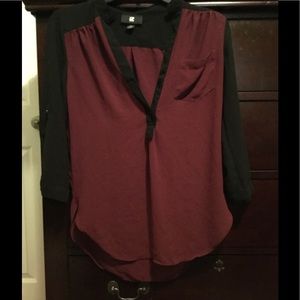 black and red v-neck long-sleeved blouse