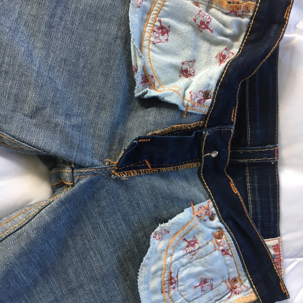 Authentic True Religion Jeans - Size 28 - Picture 3 of 6