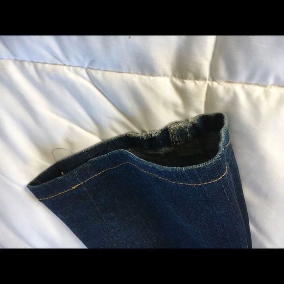 Authentic True Religion Jeans - Size 28 - Picture 6 of 6