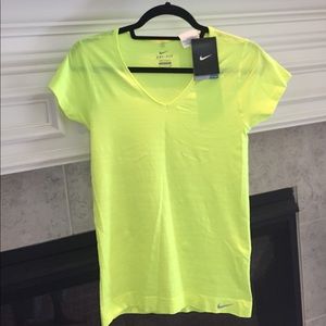 💝SALE💝Nike Dri-Fit Knit Shirt