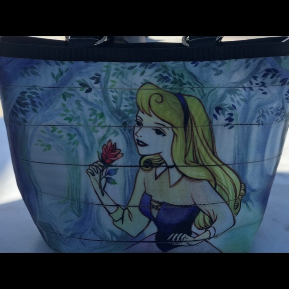 Harvey’s for Disney couture Good Vs Evil bag - Picture 6 of 7