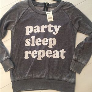 NWT DISTRESSED SWEATSHIRT