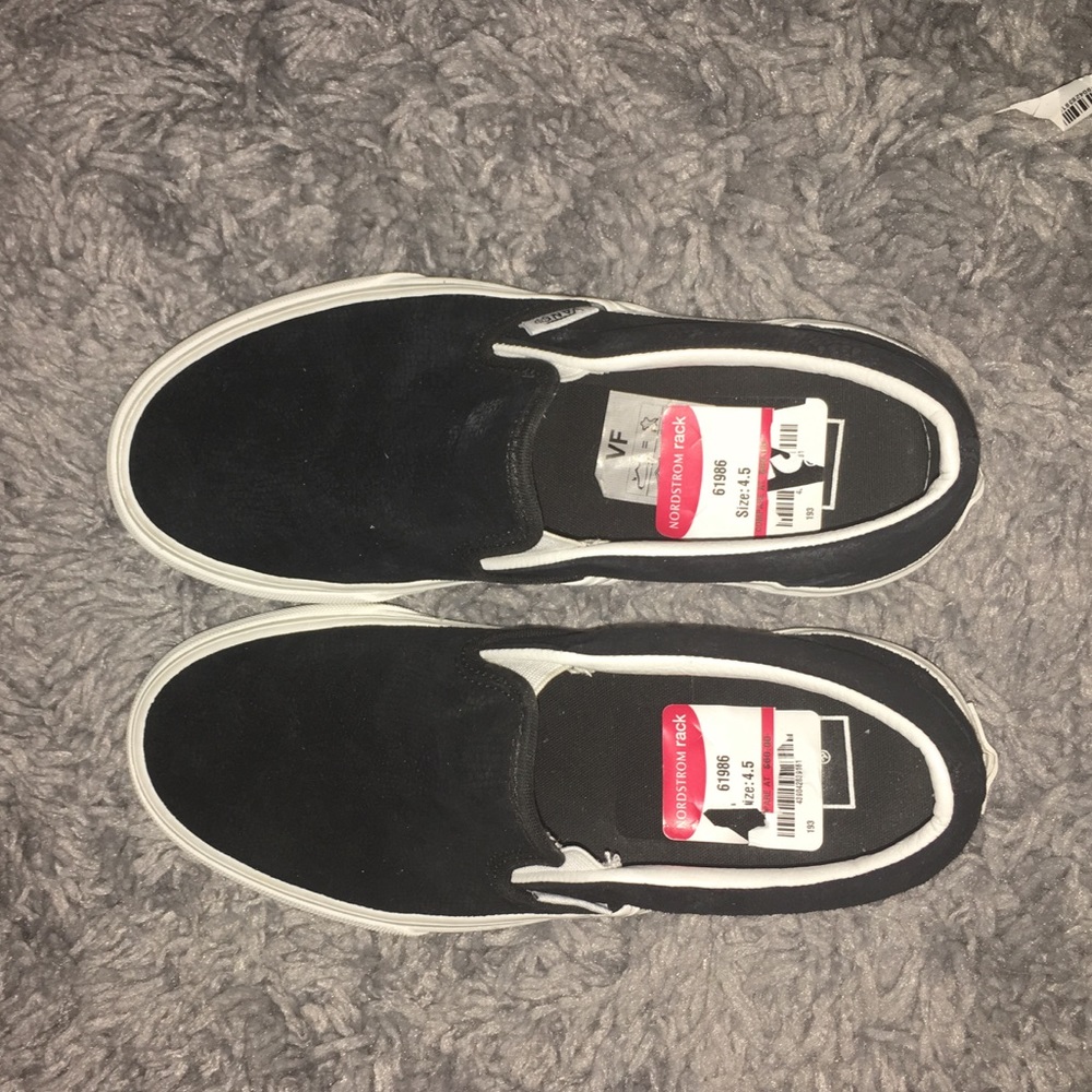 Brand new black slip on vans women's 6 ,men's 4.5