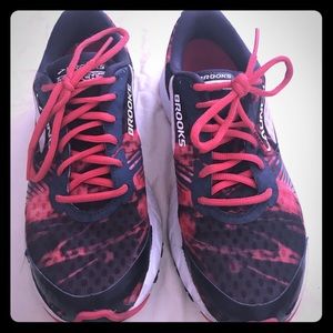 Brooks Launch running shoes