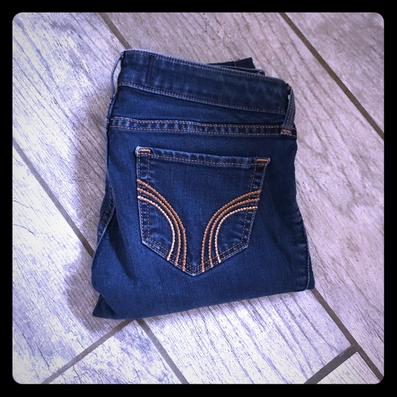 Hollister Dark Jeans! 👖 - Picture 1 of 6