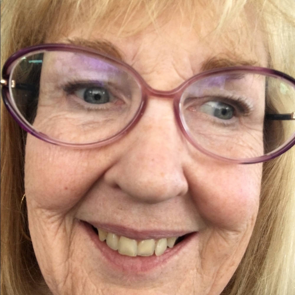 Meet your Posher, Carol