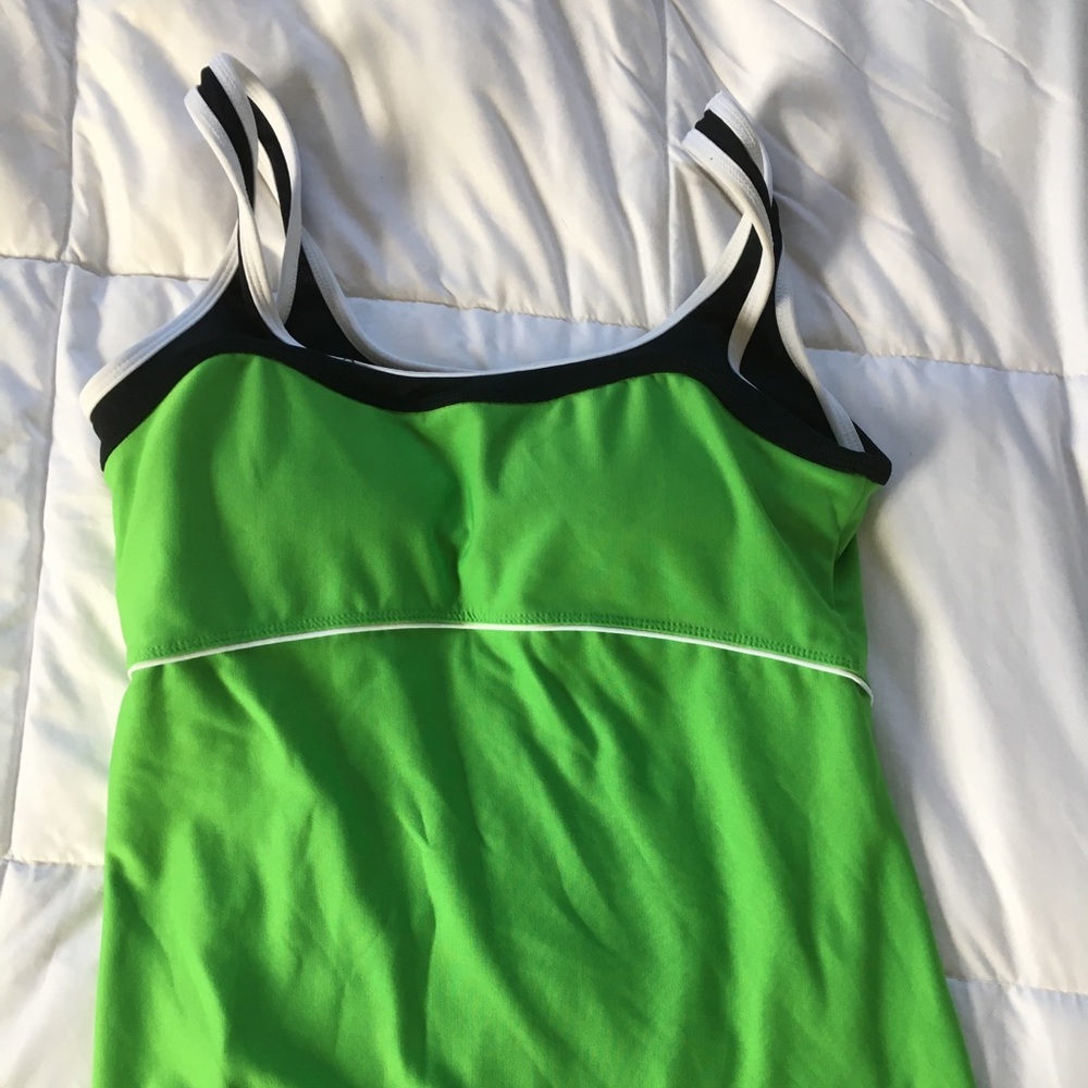 Avia tennis shirt