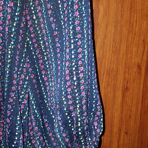 Plus Size 3x Sheer Floral Elbow Length Sleeve Top - Picture 3 of 4