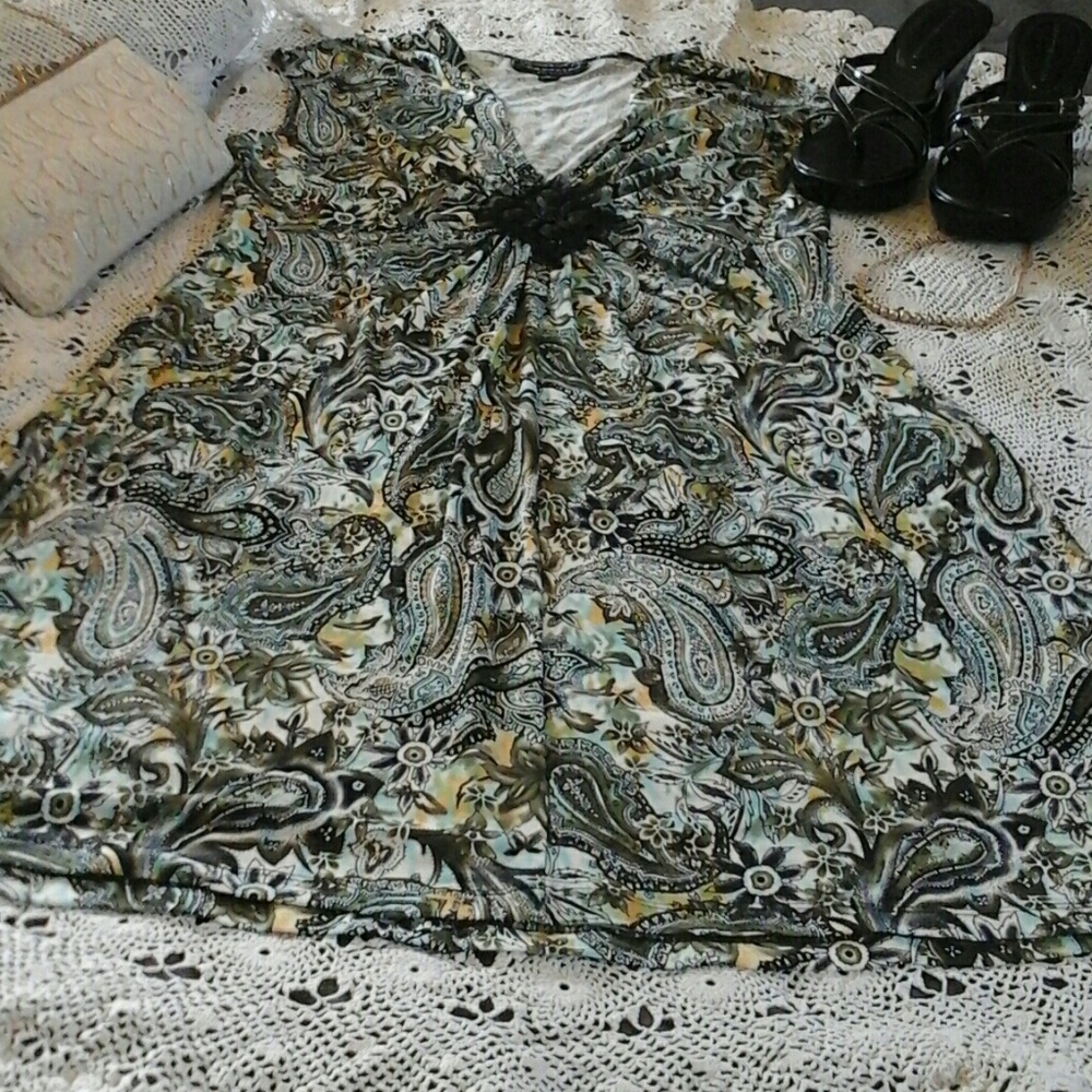 ♡*Connected Apparel Stunning Multicolored Dress*♡