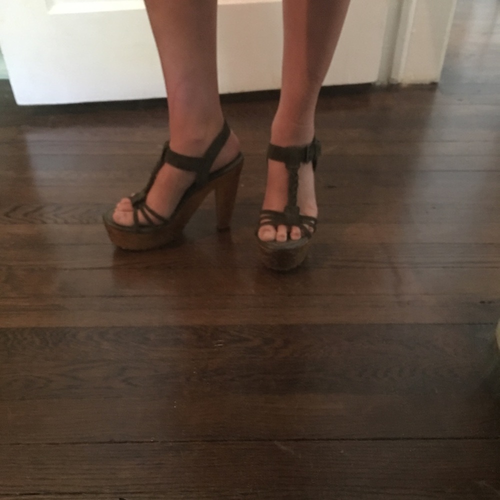 Army green heeled sandals