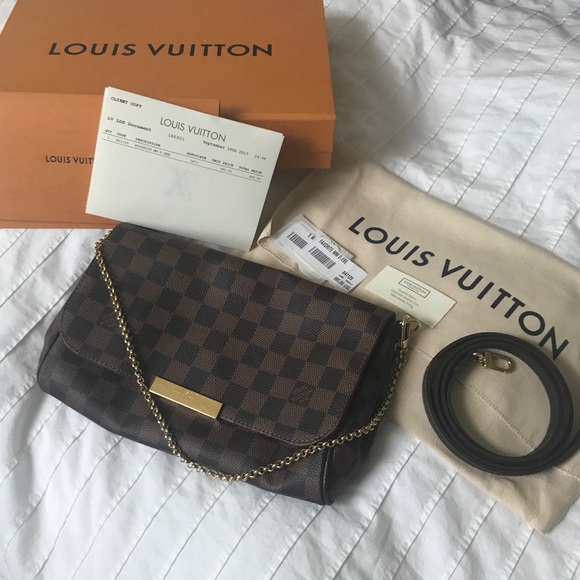 Louis Vuitton Handbags - Hard to find LV Favorite MM like new