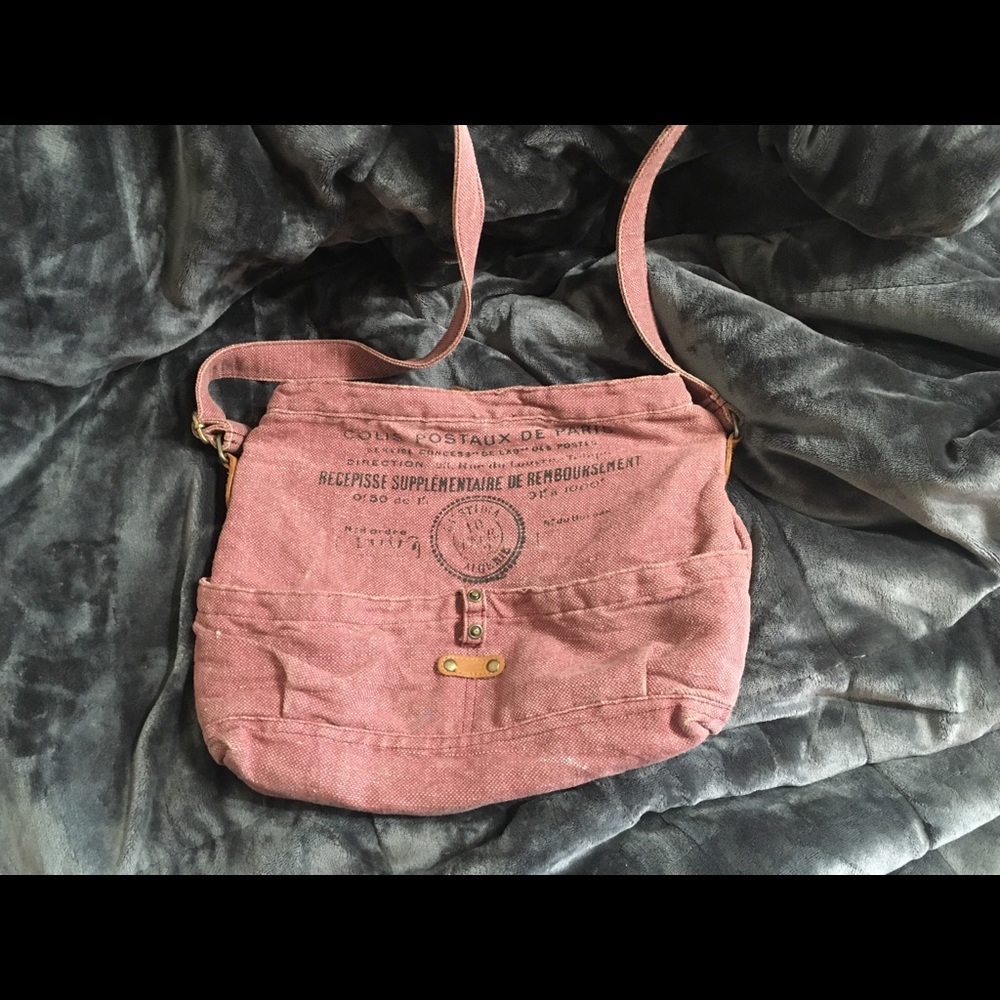 Crossbody messenger purse