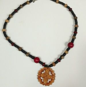 Statement necklace in earth tones