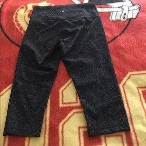 Lululemon Wunder Under 1/2 tight luxtreme