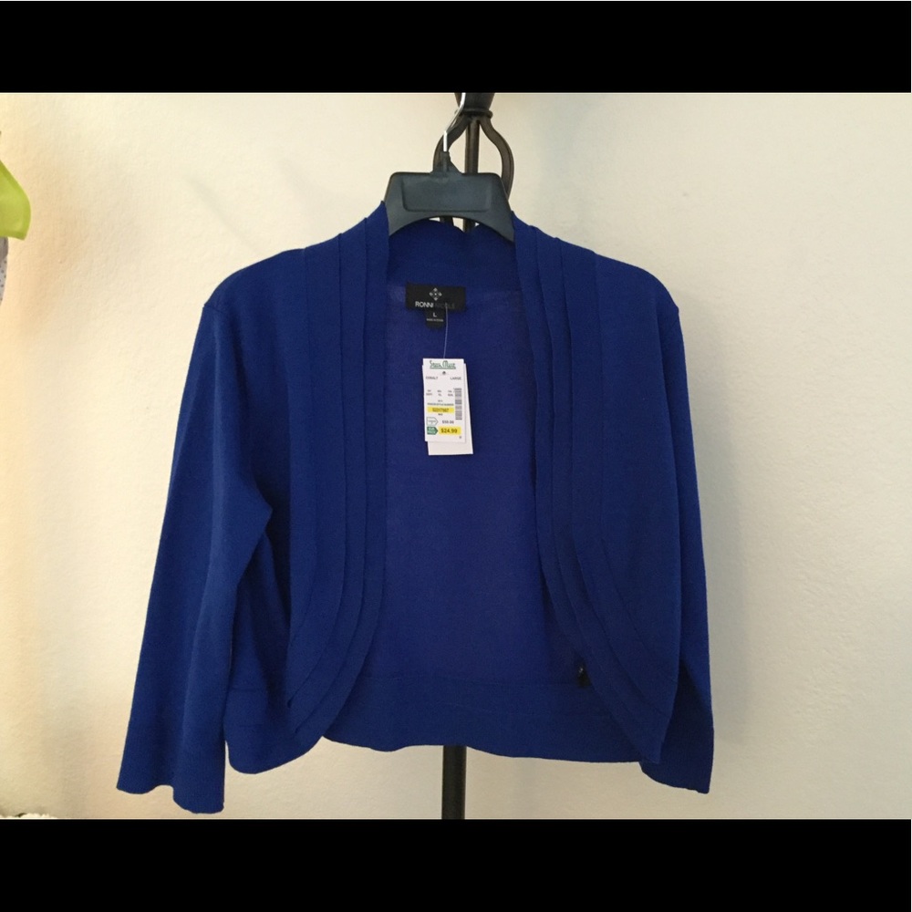 Ronni Nicole solid triple pleat shrug