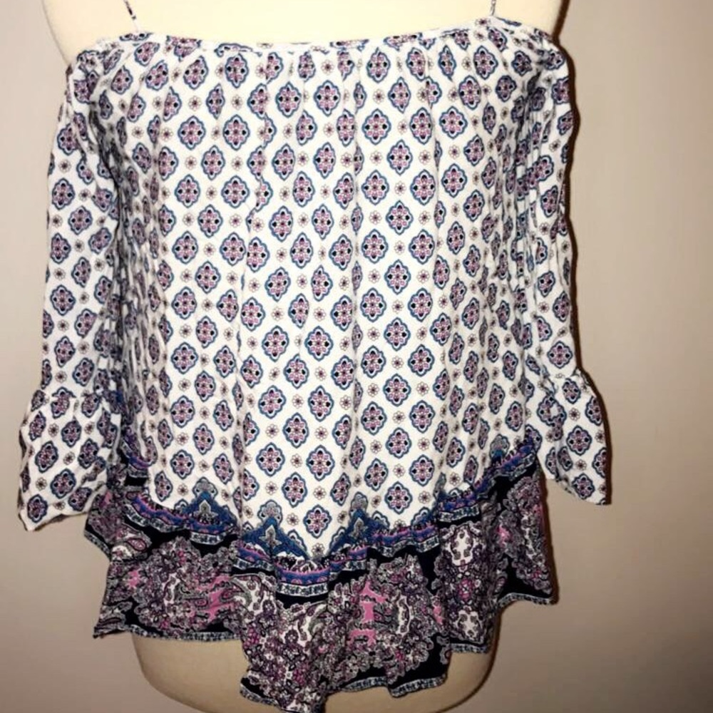 Fun boho top 💙 - Picture 3 of 3