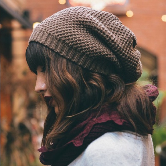 | WAFFLE KNIT BEANIE | - Picture 2 of 5