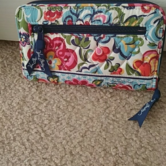 ❎Vera Bradley wallet*Sold - Picture 3 of 5