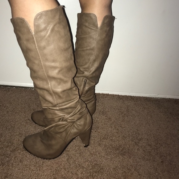 Brown Boots - Picture 2 of 2
