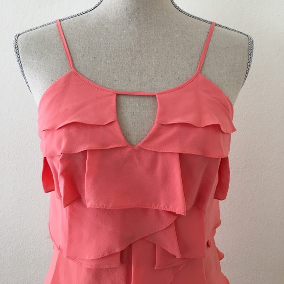 Beautiful silk tiered dress with keyhole neckline - Picture 3 of 3