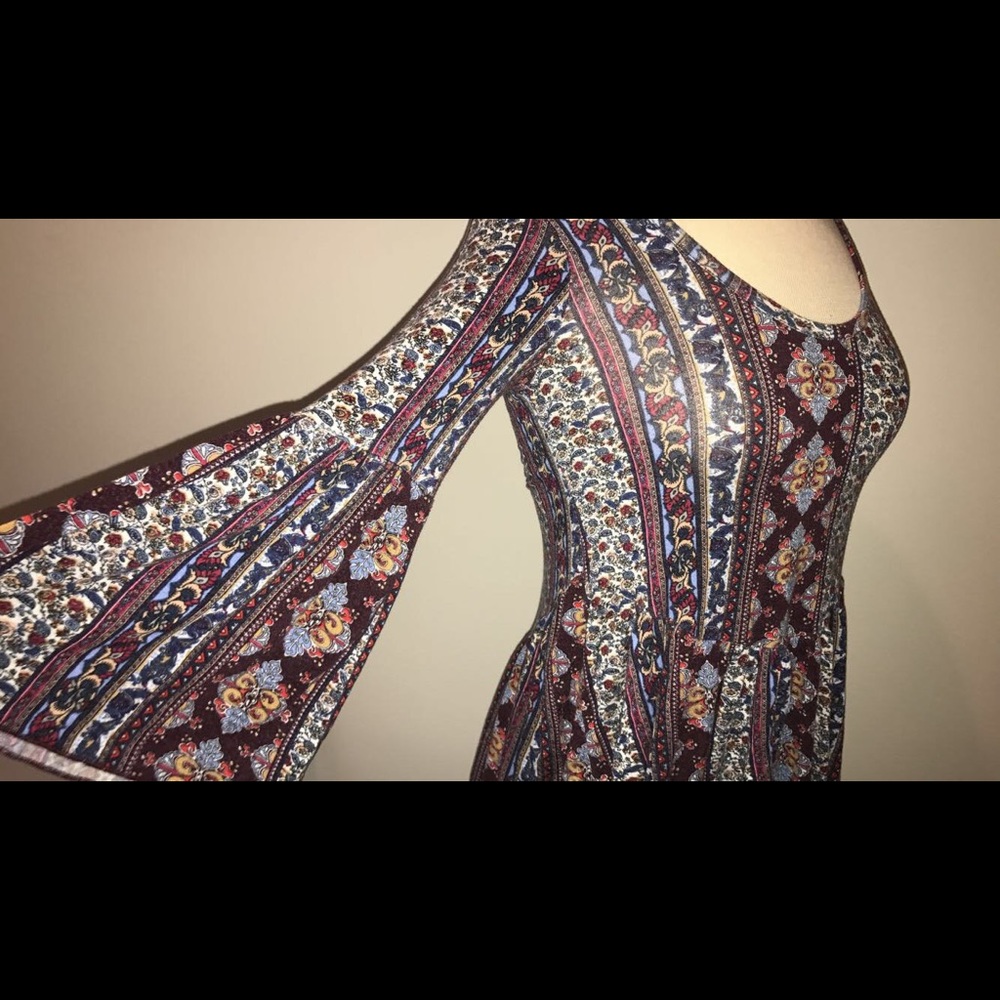 Boho top 😻 - Picture 2 of 3