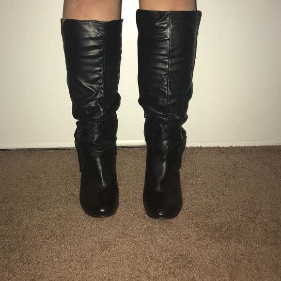 Black Heeled Boots - Picture 1 of 2