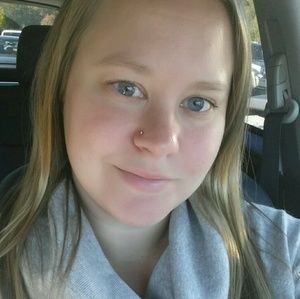 Meet your Posher, Camille