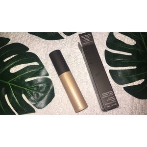 BECCA shimmering skin perfector liquid highlight