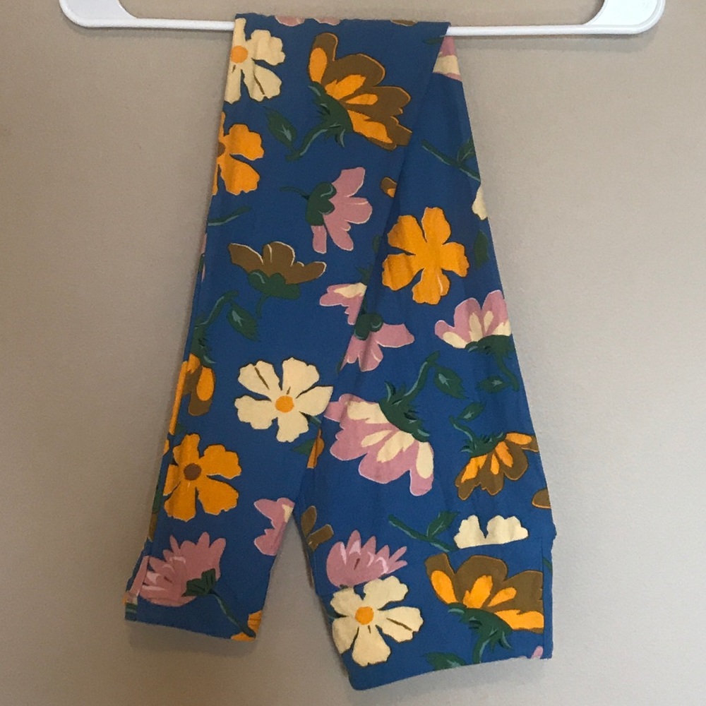 LuLaRoe OS One Size Blue Floral Leggings